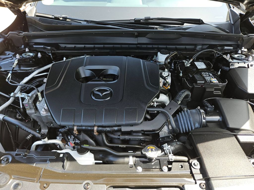 Thumbnail: 2025 Mazda CX-50 - 23
