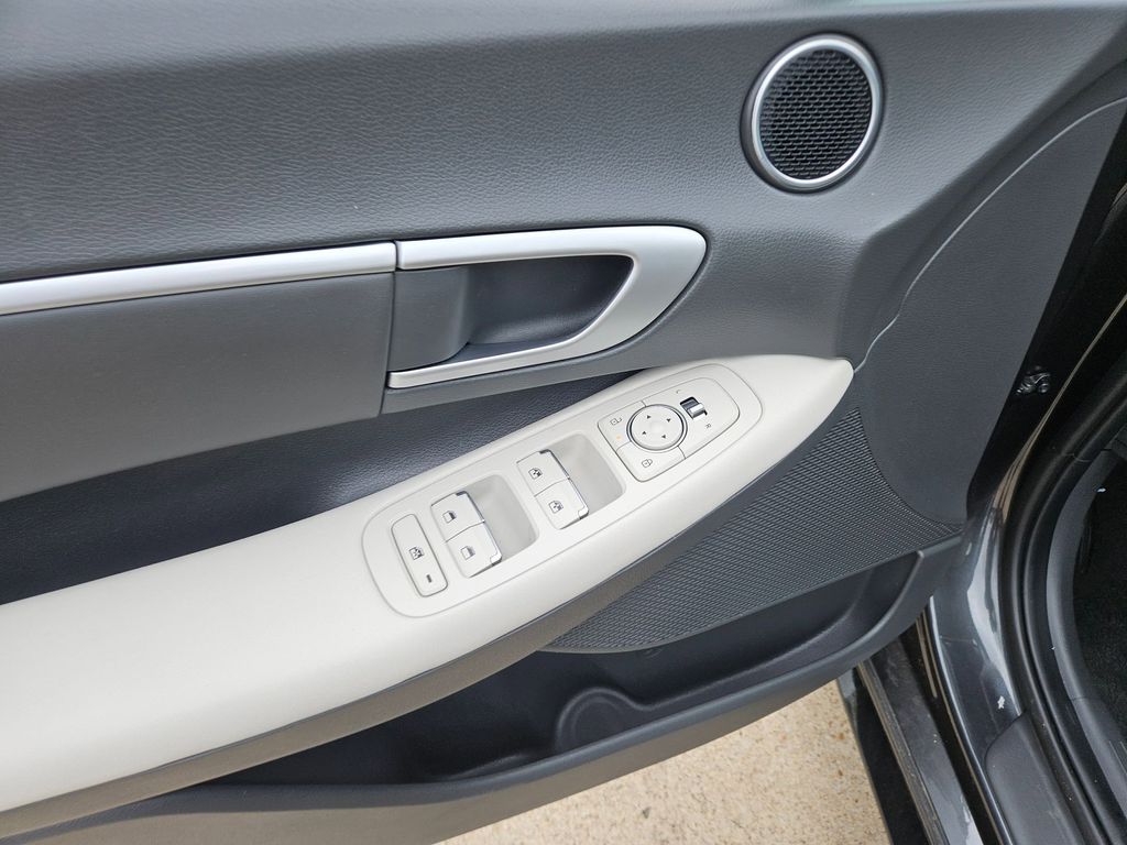 Thumbnail: 2025 Hyundai Sonata - 15