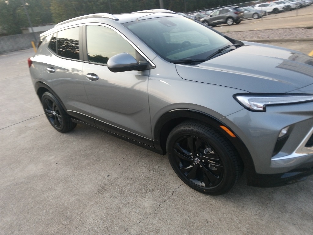 Thumbnail: 2024 Buick Encore GX - 8