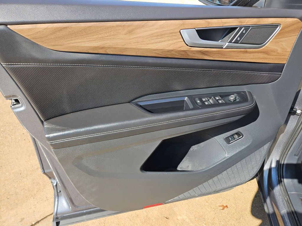 Thumbnail: 2025 Volkswagen Atlas - 14