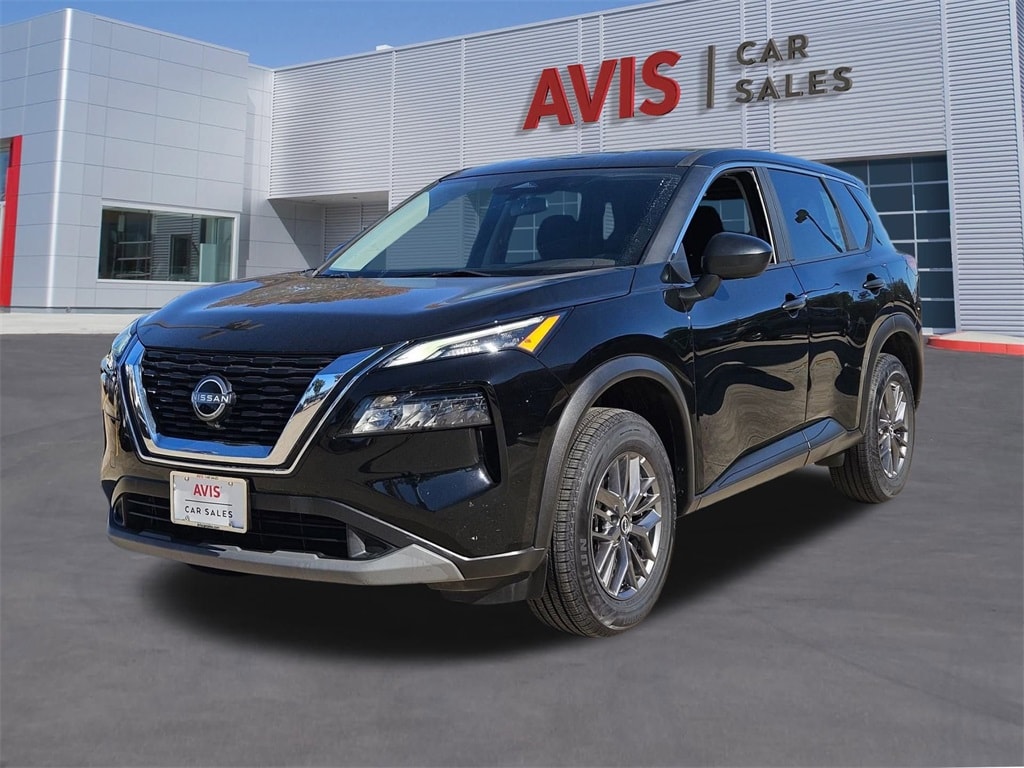 2023 Nissan Rogue S's photo