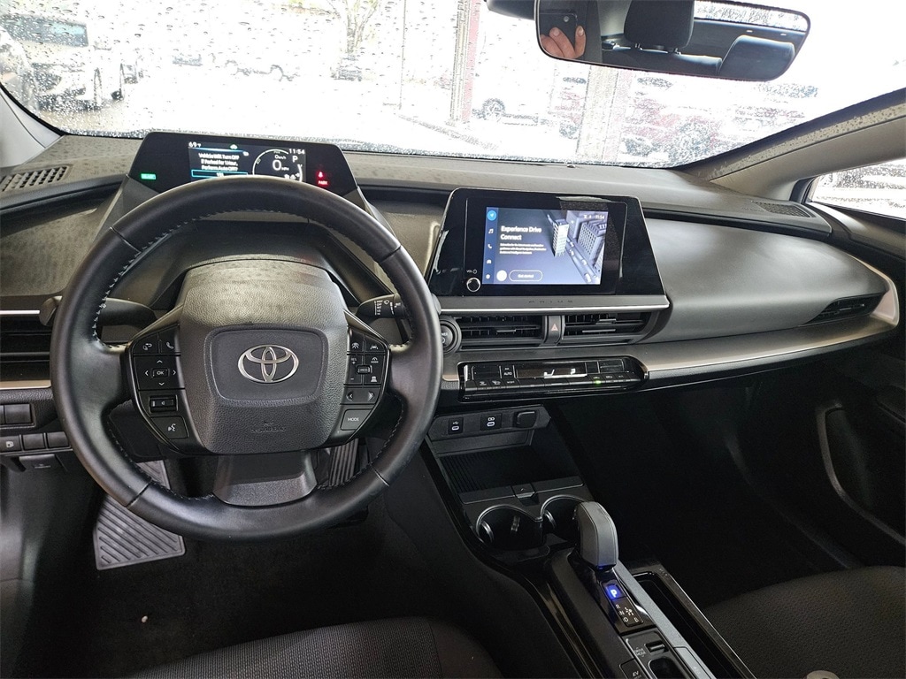 Thumbnail: 2025 Toyota Prius - 15