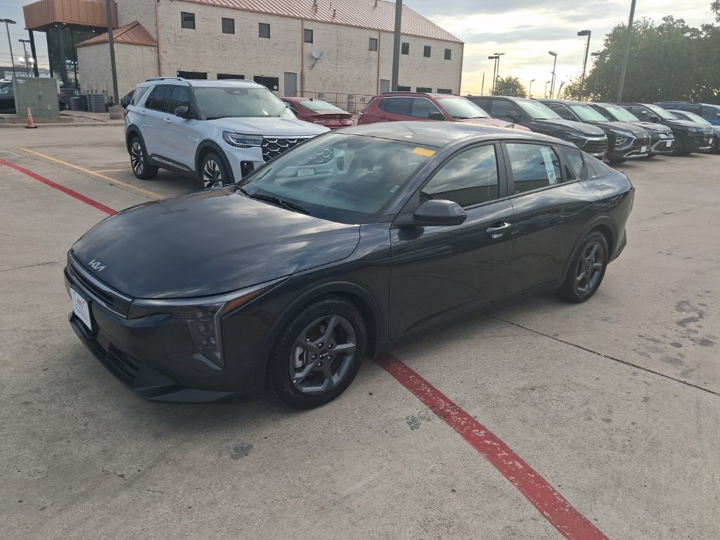 2025 Kia K4's photo