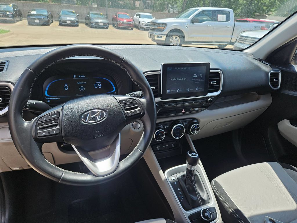 Thumbnail: 2025 Hyundai Venue - 15