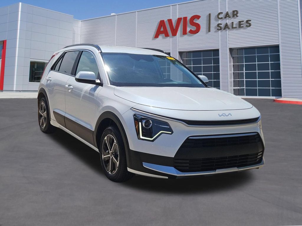 Thumbnail: 2025 Kia Niro - 9
