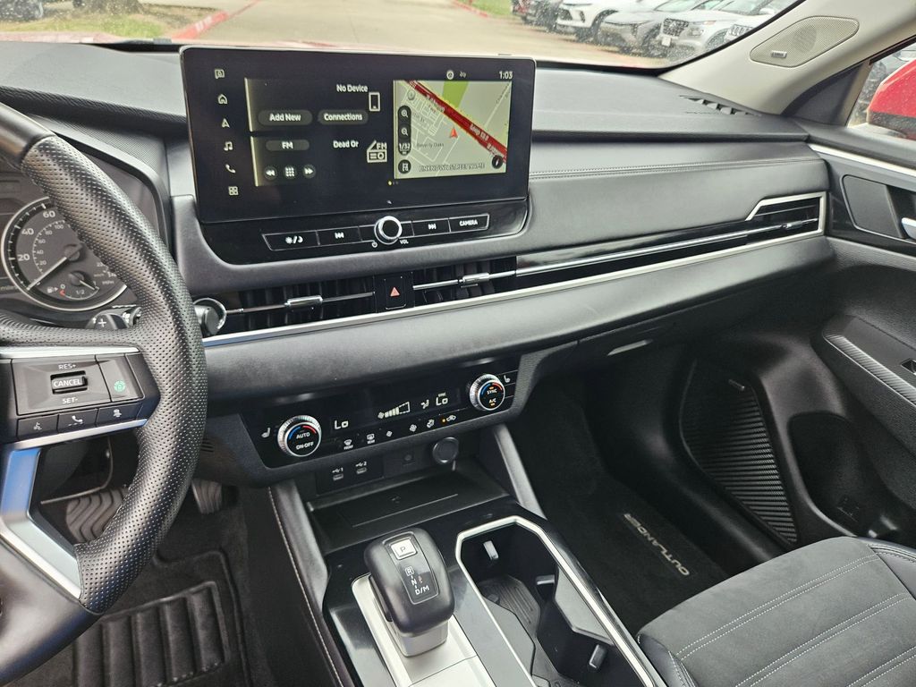 Thumbnail: 2025 Mitsubishi Outlander - 19