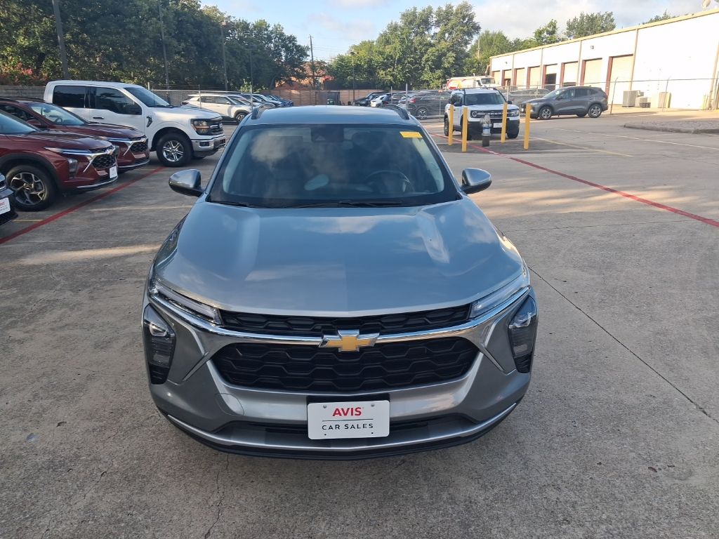 Thumbnail: 2025 Chevrolet Trax - 5