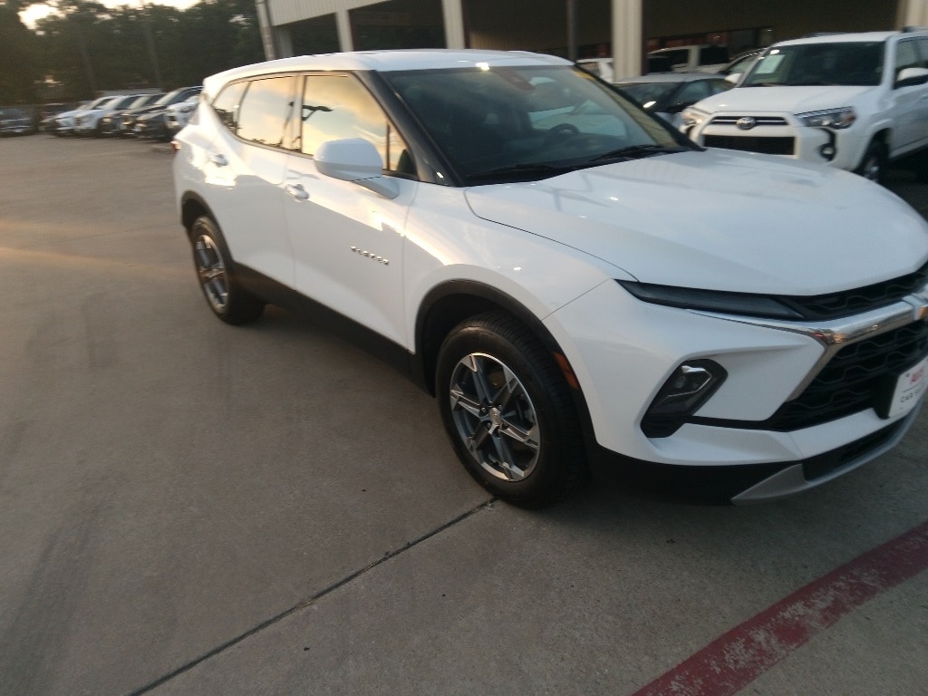 Thumbnail: 2023 Chevrolet Blazer - 8