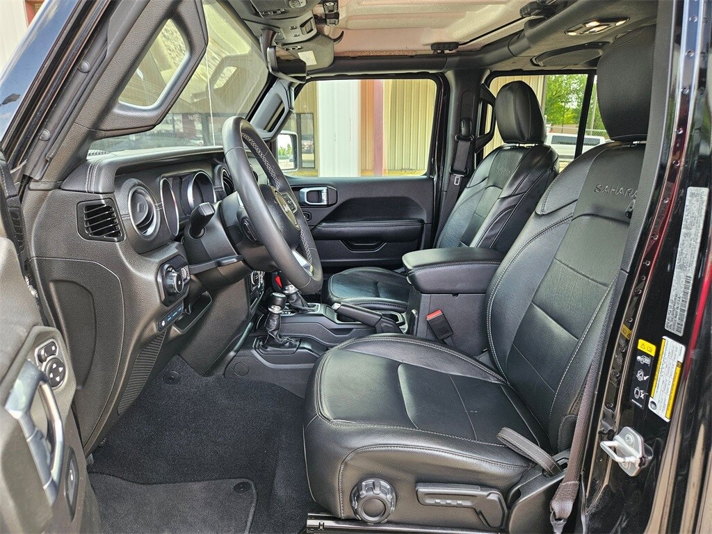 2023 Jeep Wrangler Sahara 14