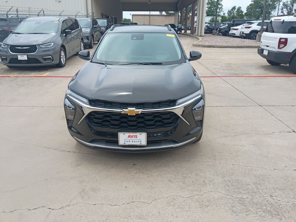 Thumbnail: 2025 Chevrolet Trax - 5