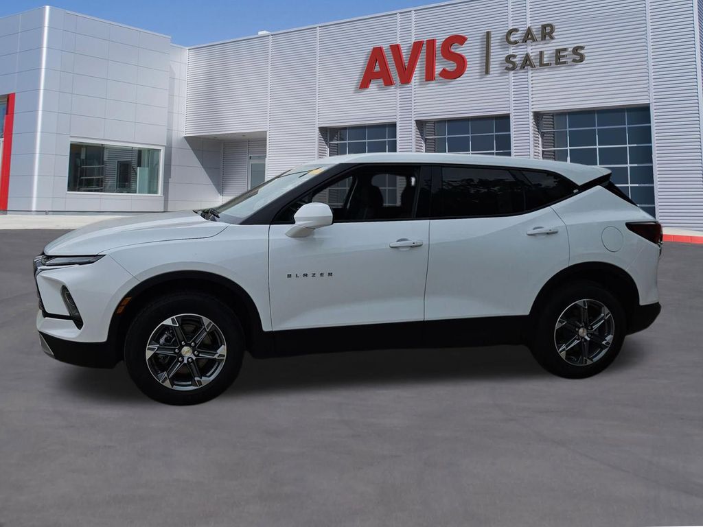Thumbnail: 2025 Chevrolet Blazer - 2