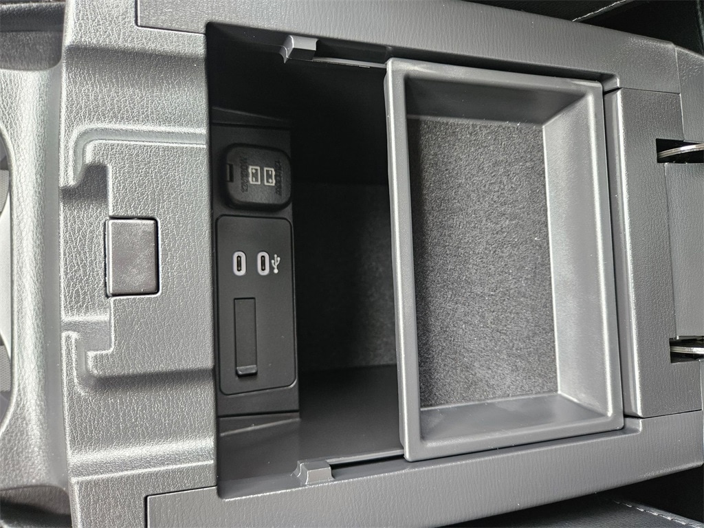 Thumbnail: 2025 Mazda CX-5 - 28