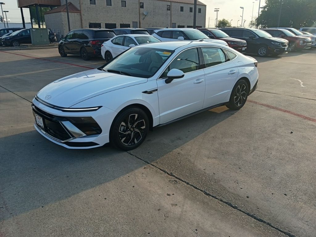 Thumbnail: 2025 Hyundai Sonata - 1