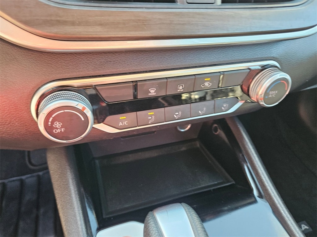 Thumbnail: 2024 Nissan Altima - 18