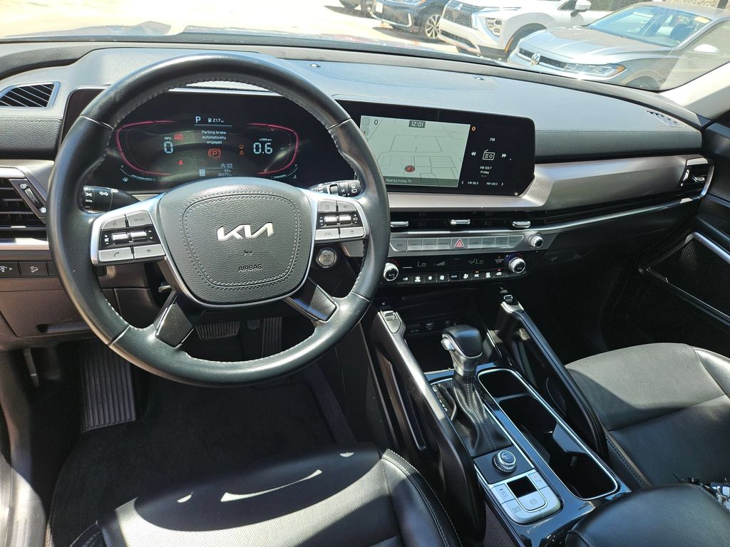 Thumbnail: 2025 Kia Telluride - 16