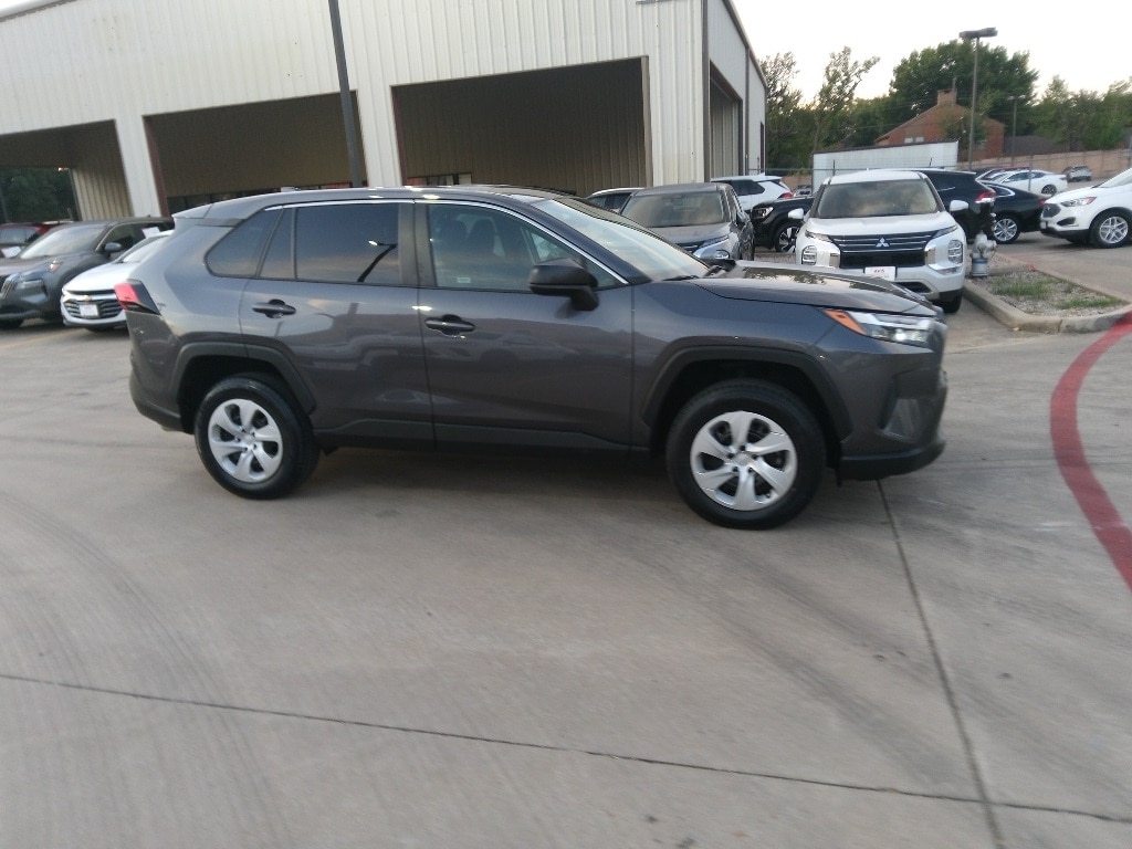 Thumbnail: 2024 Toyota RAV4 - 7