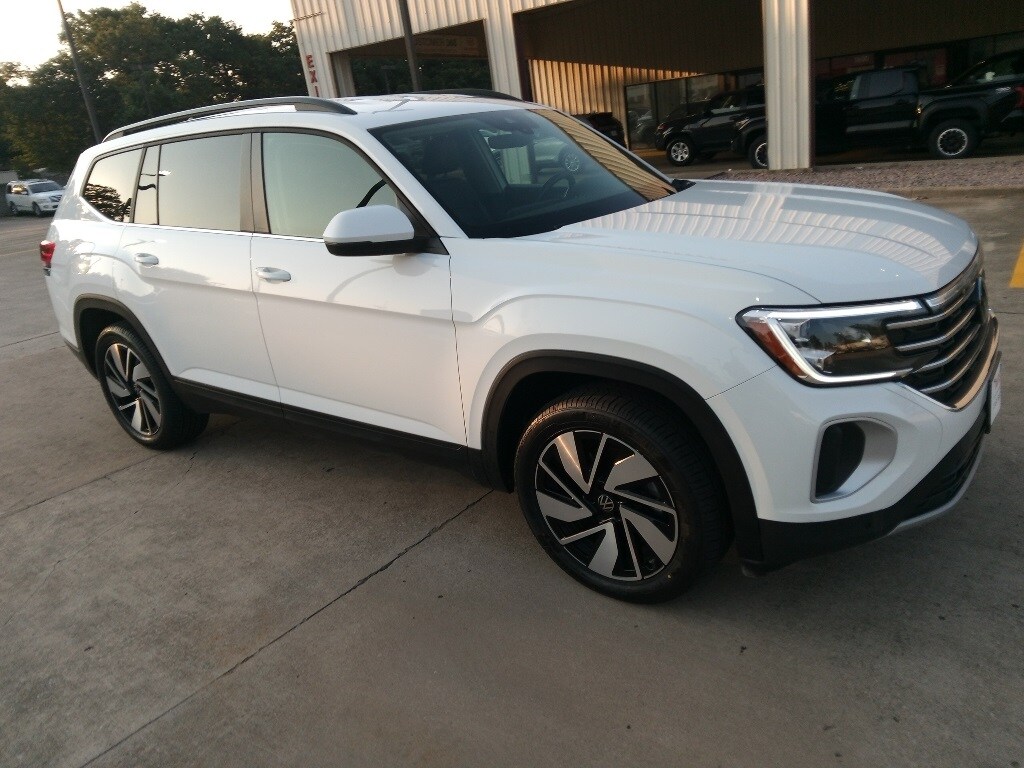 Thumbnail: 2024 Volkswagen Atlas - 8