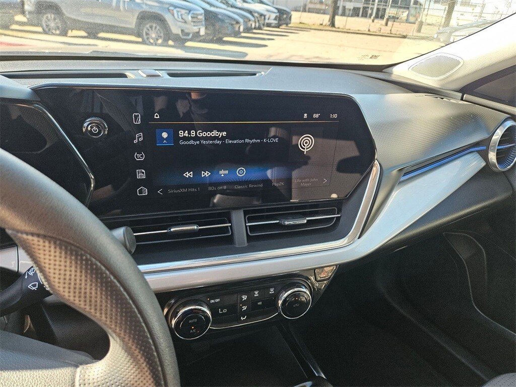 Thumbnail: 2024 Chevrolet Trax - 21