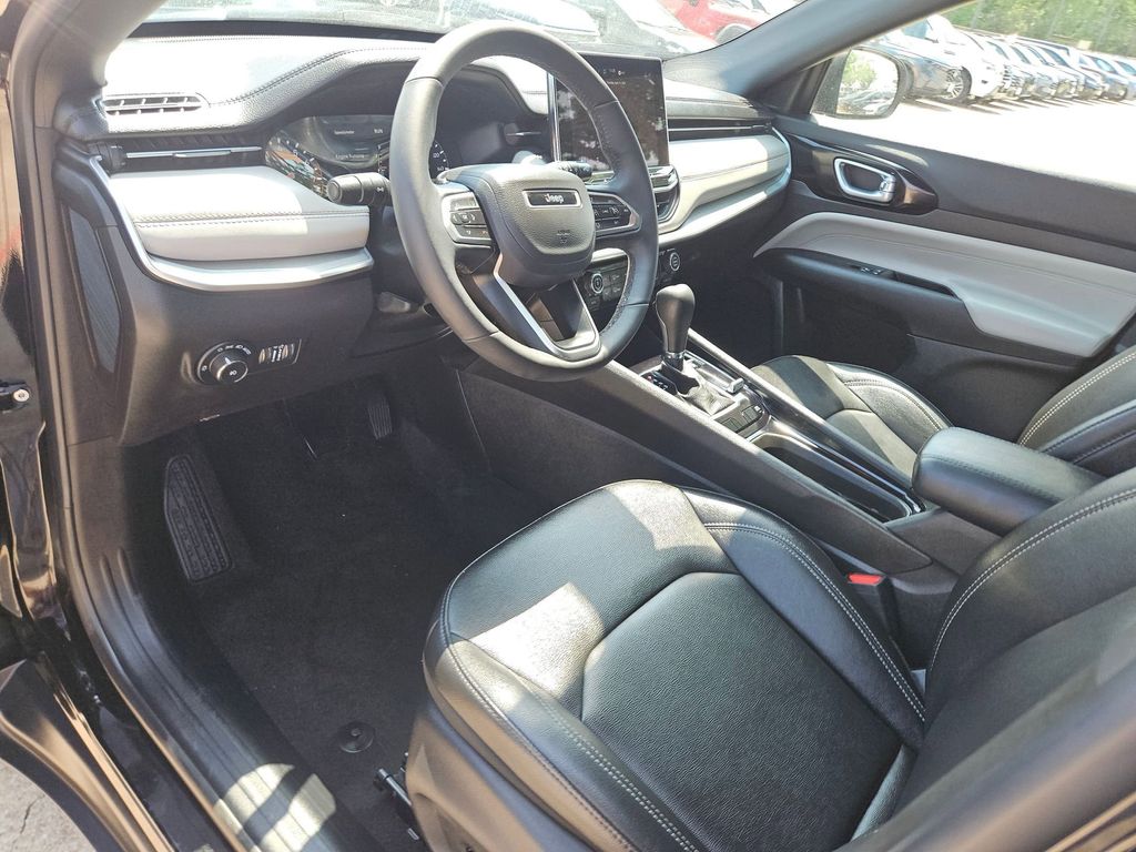 Thumbnail: 2025 Jeep Compass - 13