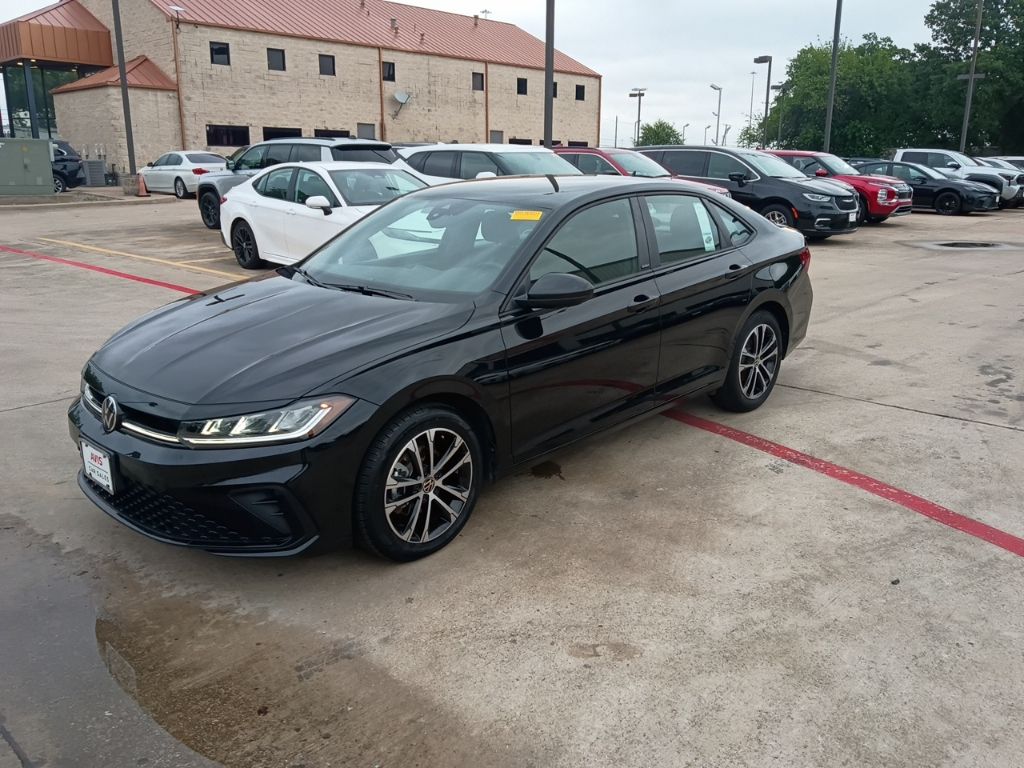 Thumbnail: 2025 Volkswagen Jetta - 1