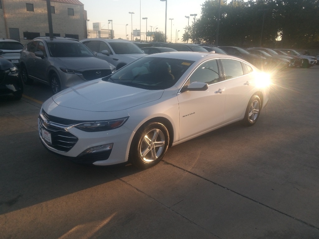 Thumbnail: 2024 Chevrolet Malibu - 1