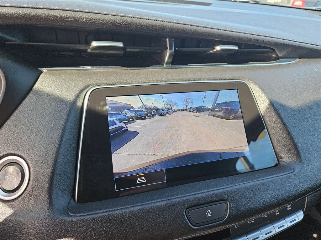 Thumbnail: 2023 Cadillac XT4 - 22