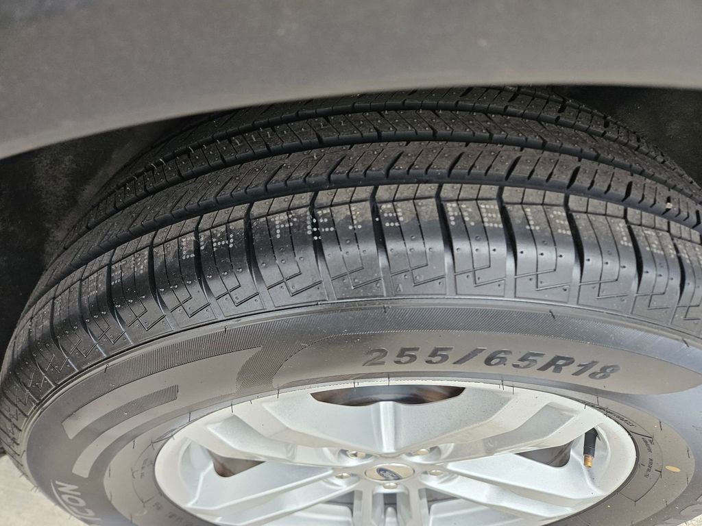 Thumbnail: 2024 Ford Explorer - 26