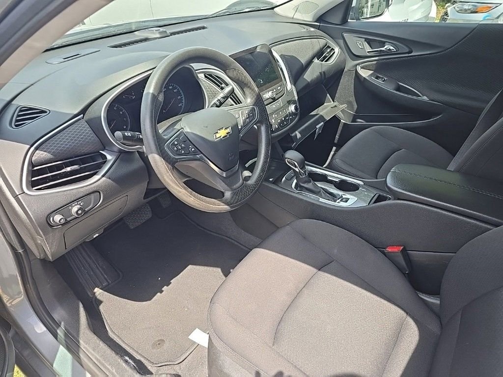 Thumbnail: 2023 Chevrolet Malibu - 5