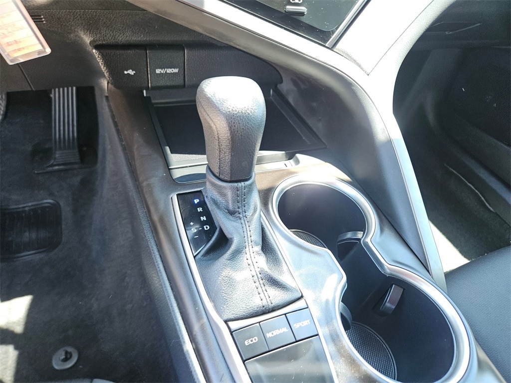 Thumbnail: 2024 Toyota Camry - 13
