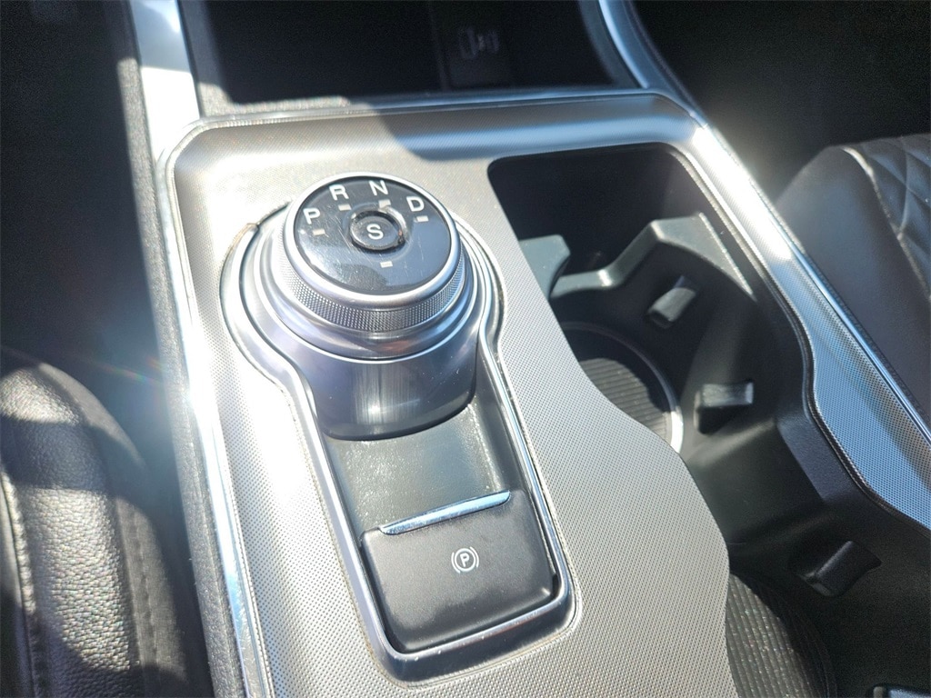Thumbnail: 2024 Ford Edge - 17