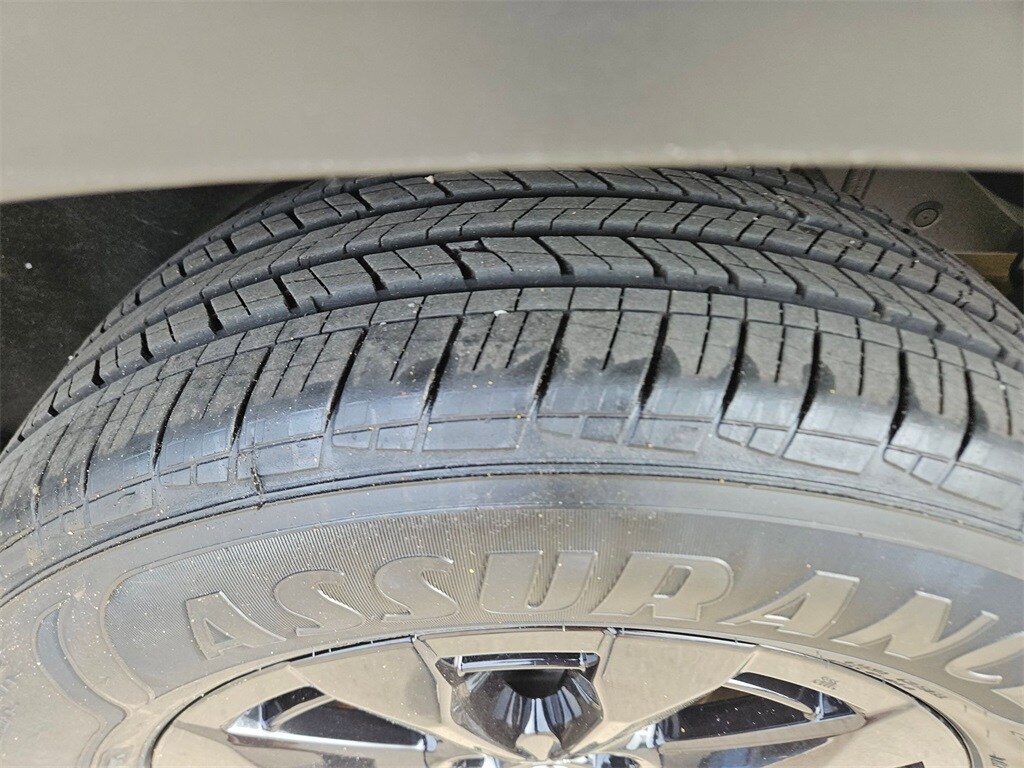 Thumbnail: 2025 Mazda CX-50 - 24