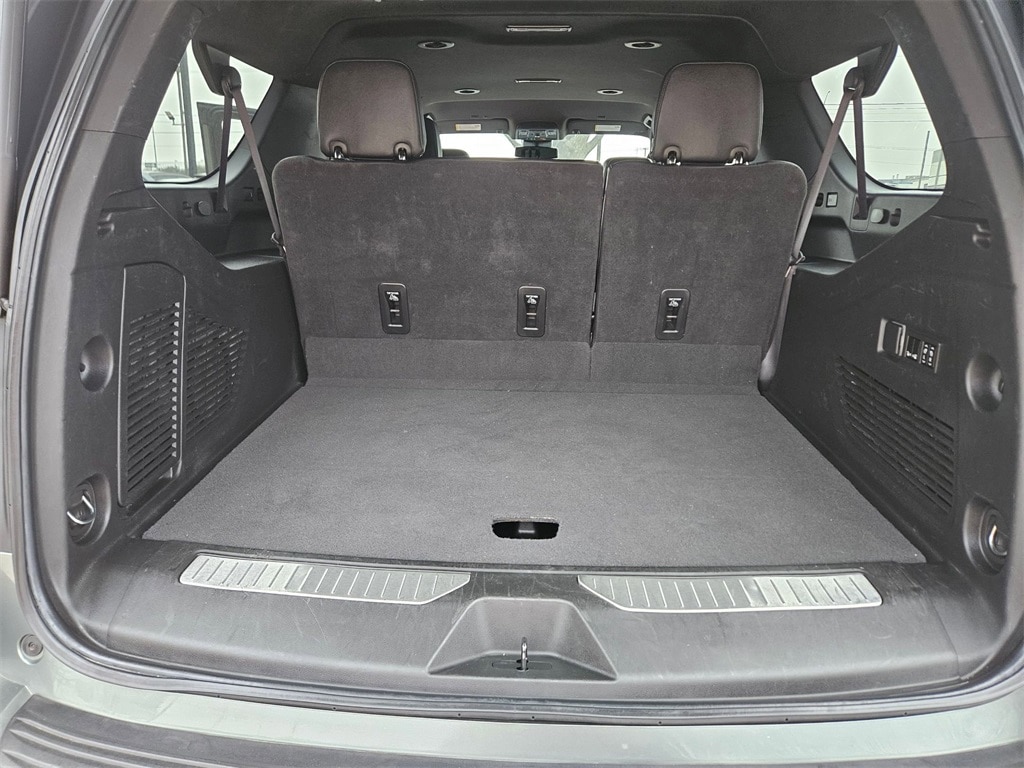 Thumbnail: 2023 Chevrolet Suburban - 26