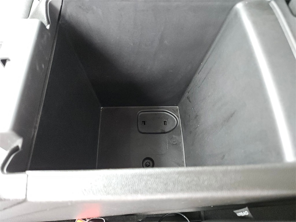 Thumbnail: 2023 GMC Acadia - 28