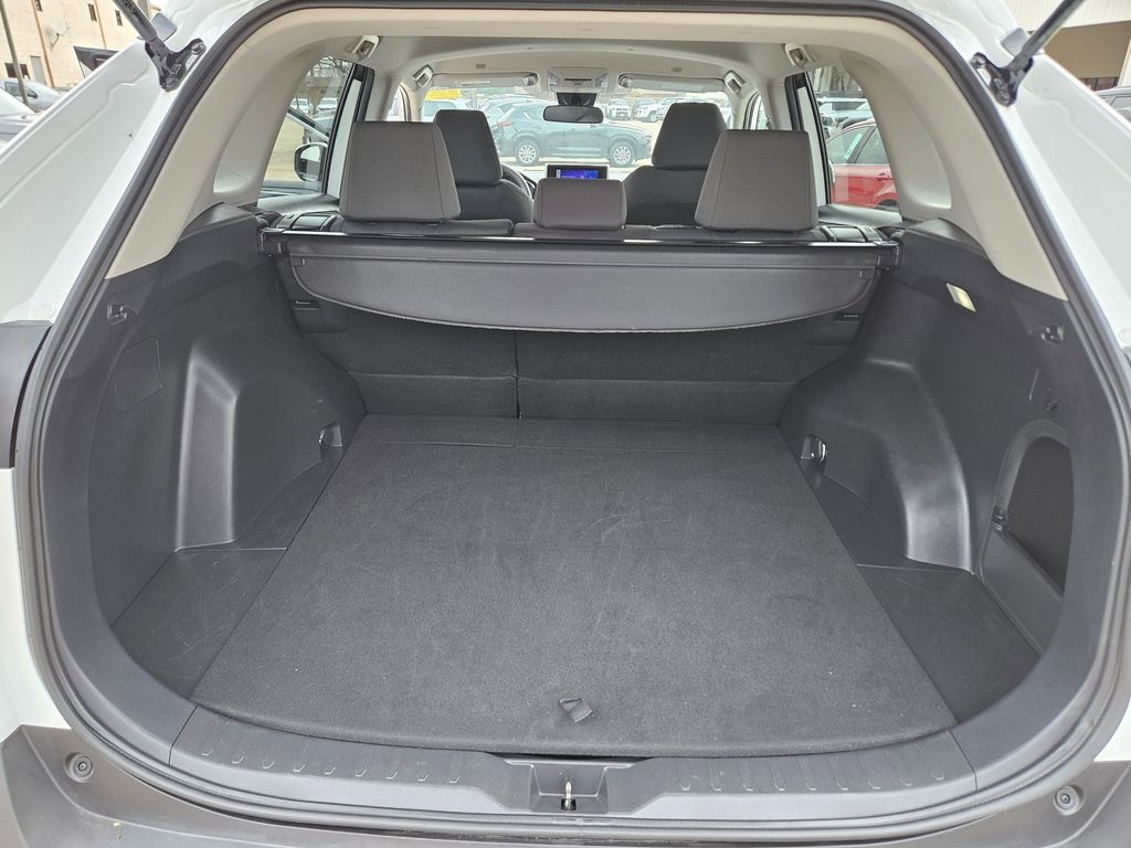 Thumbnail: 2025 Toyota RAV4 - 24