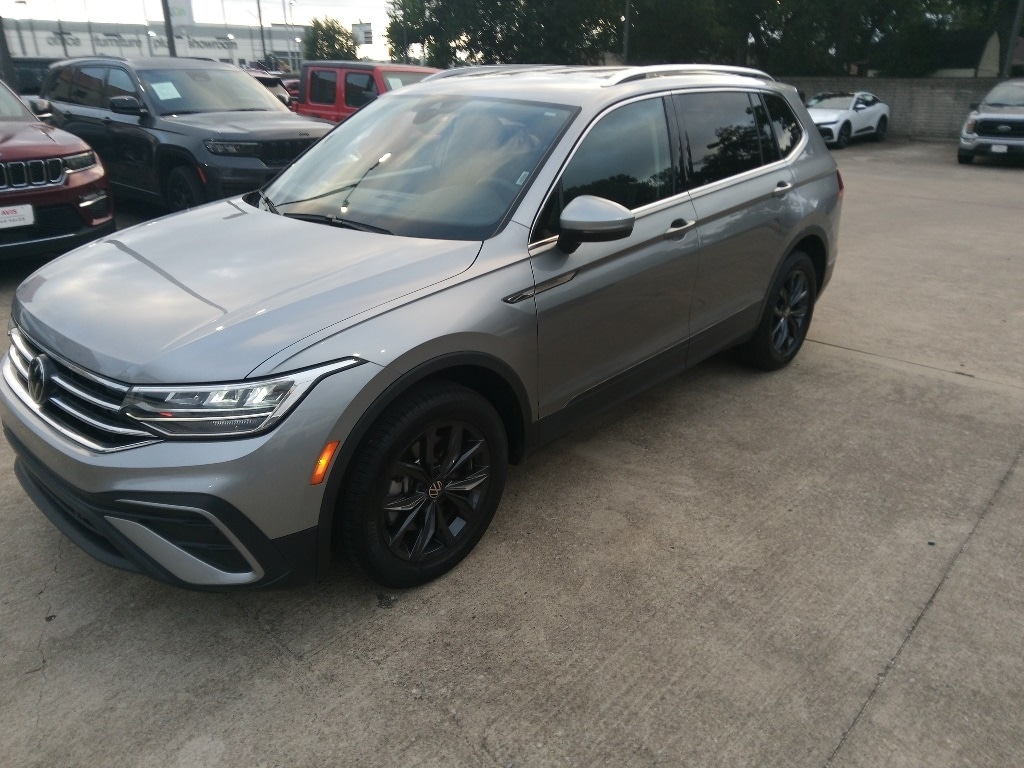Thumbnail: 2024 Volkswagen Tiguan - 1