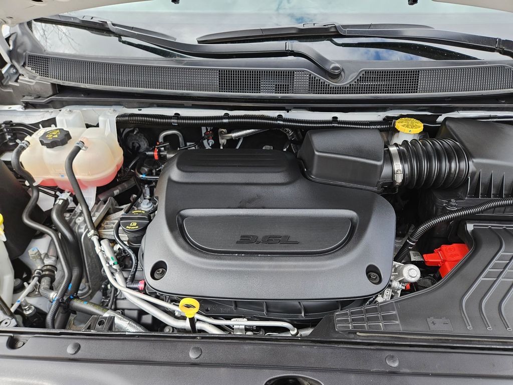 Thumbnail: 2025 Chrysler Pacifica - 23