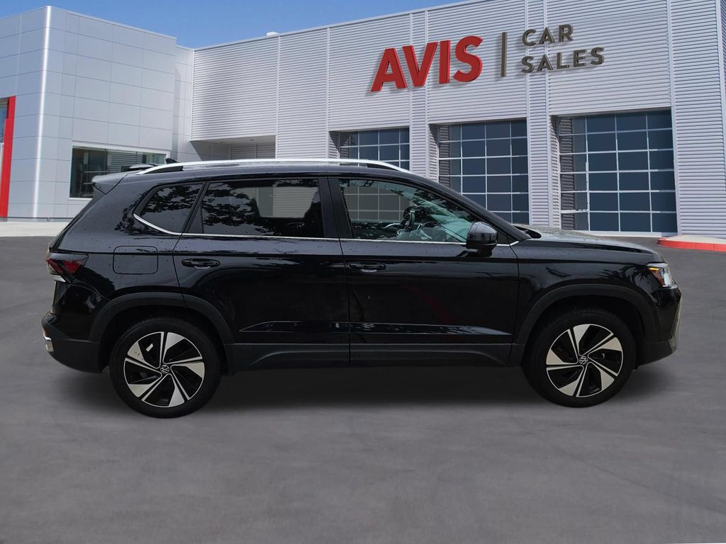 Thumbnail: 2025 Volkswagen Taos - 7