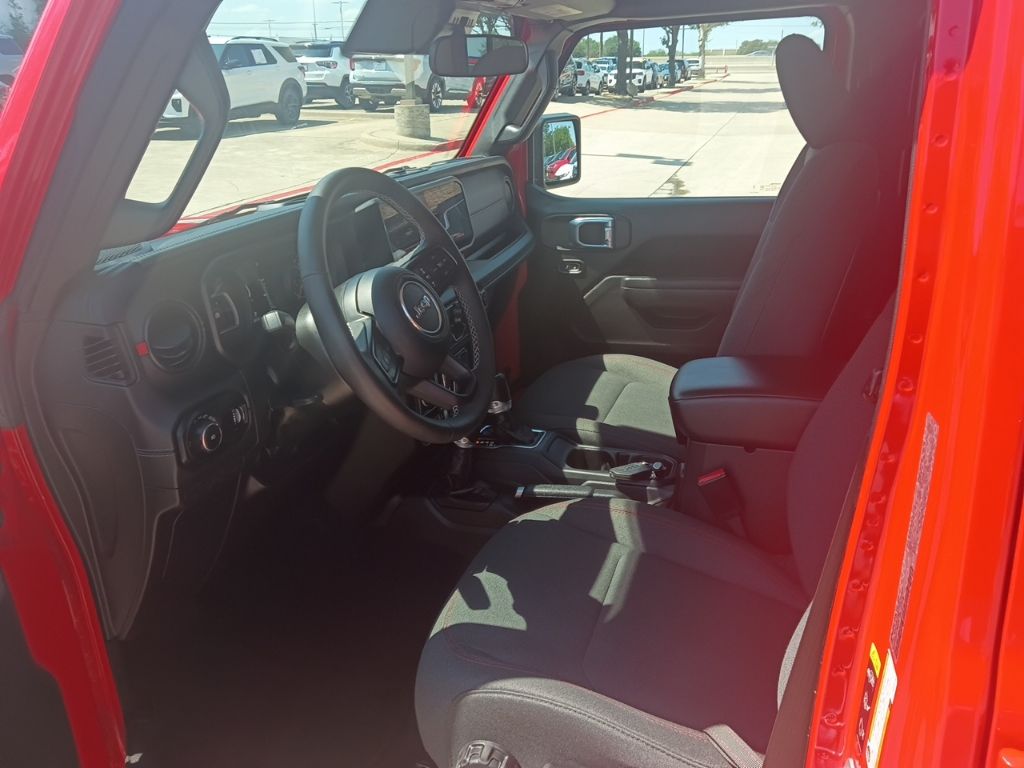 Thumbnail: 2025 Jeep Wrangler - 4