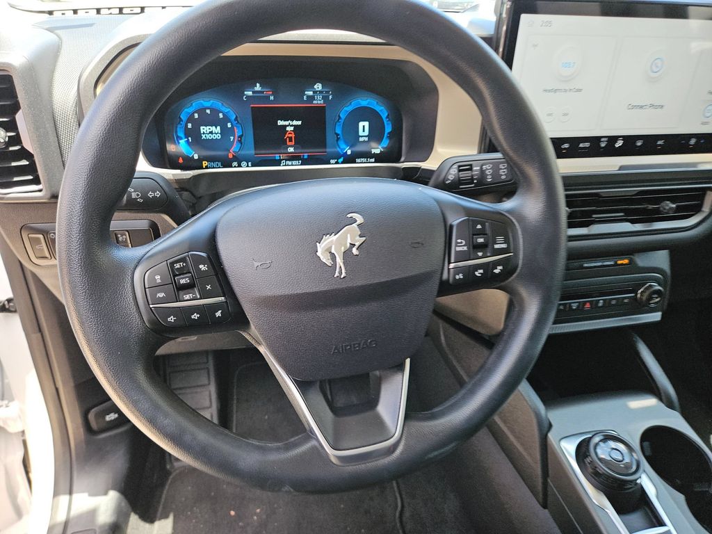 Thumbnail: 2025 Ford Bronco Sport - 17