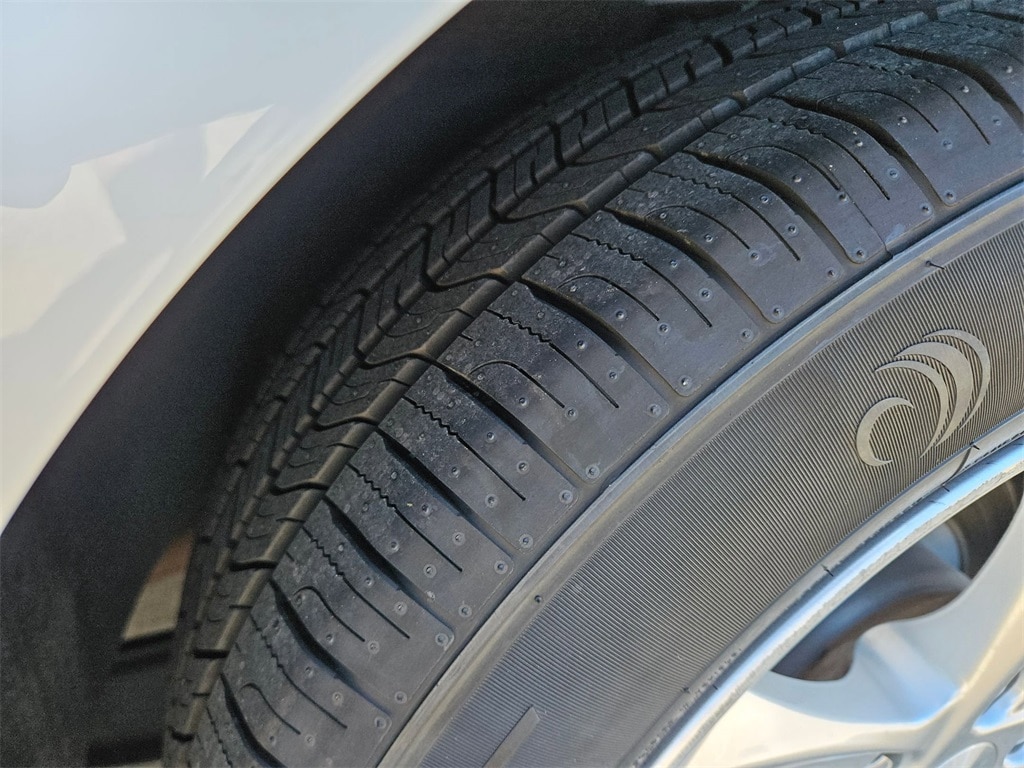 Thumbnail: 2023 Chevrolet Malibu - 29