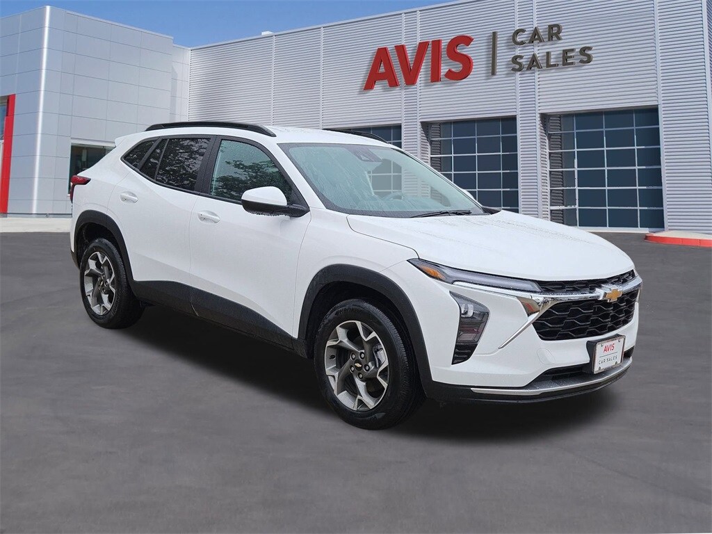 Thumbnail: 2025 Chevrolet Trax - 9