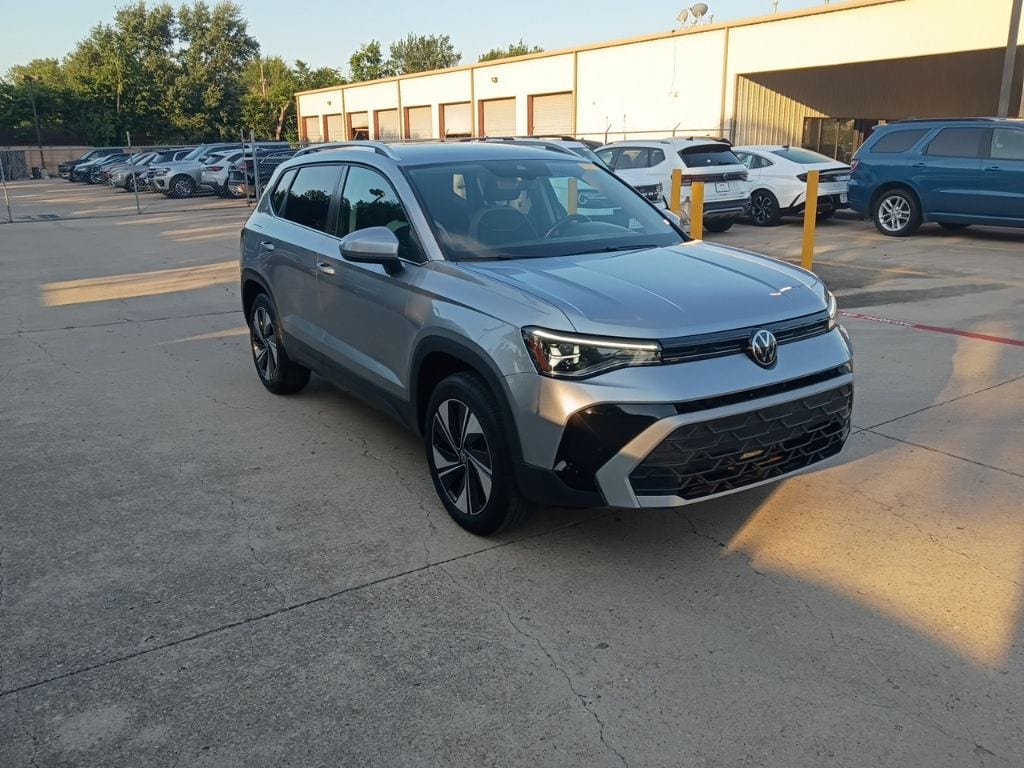 Thumbnail: 2025 Volkswagen Taos - 6