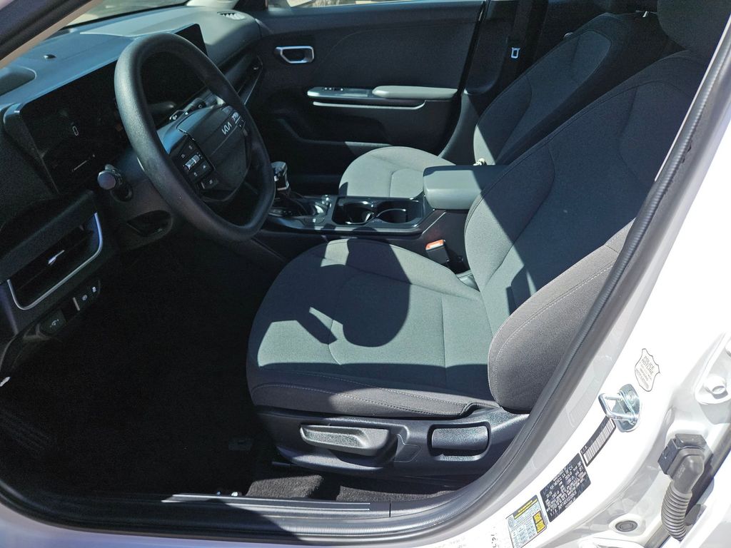 Thumbnail: 2025 Kia K4 - 11
