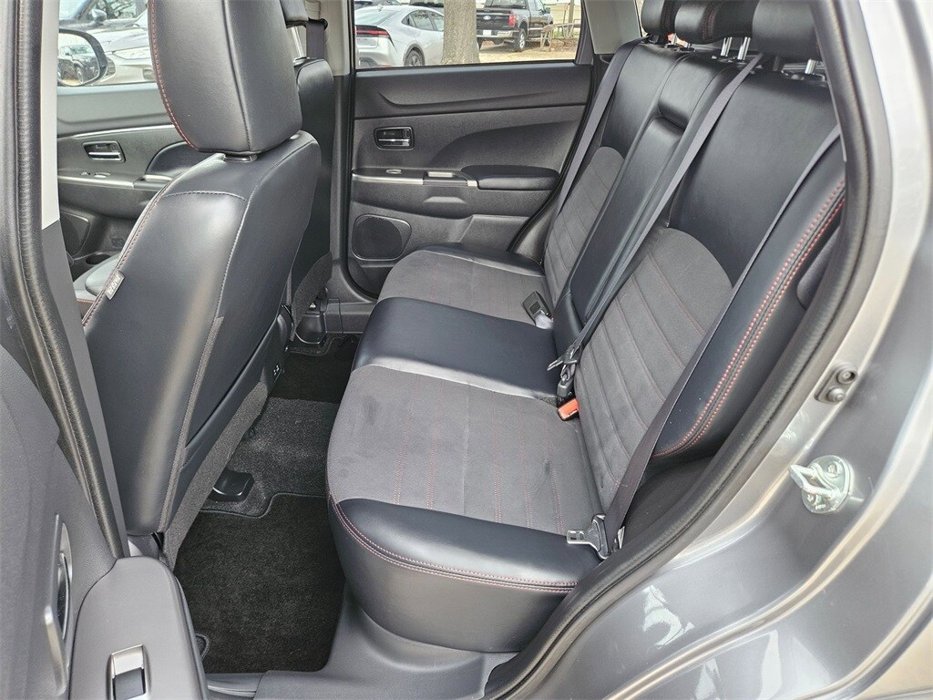 Thumbnail: 2025 Mitsubishi Outlander Sport - 26