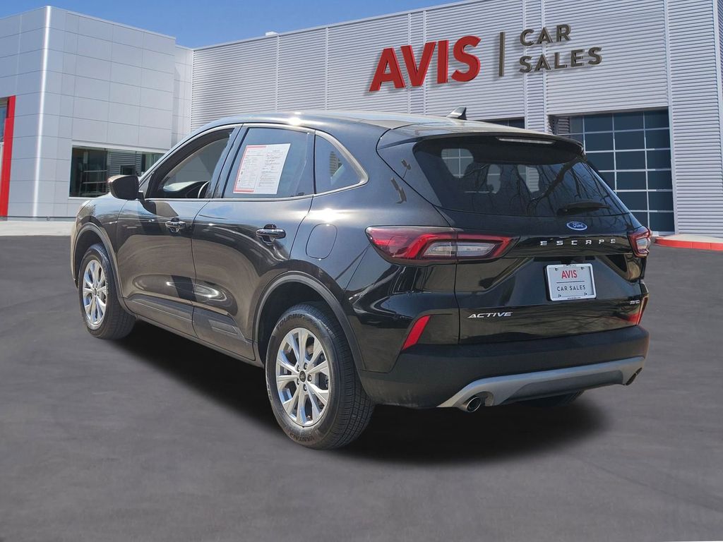 Thumbnail: 2025 Ford Escape - 3