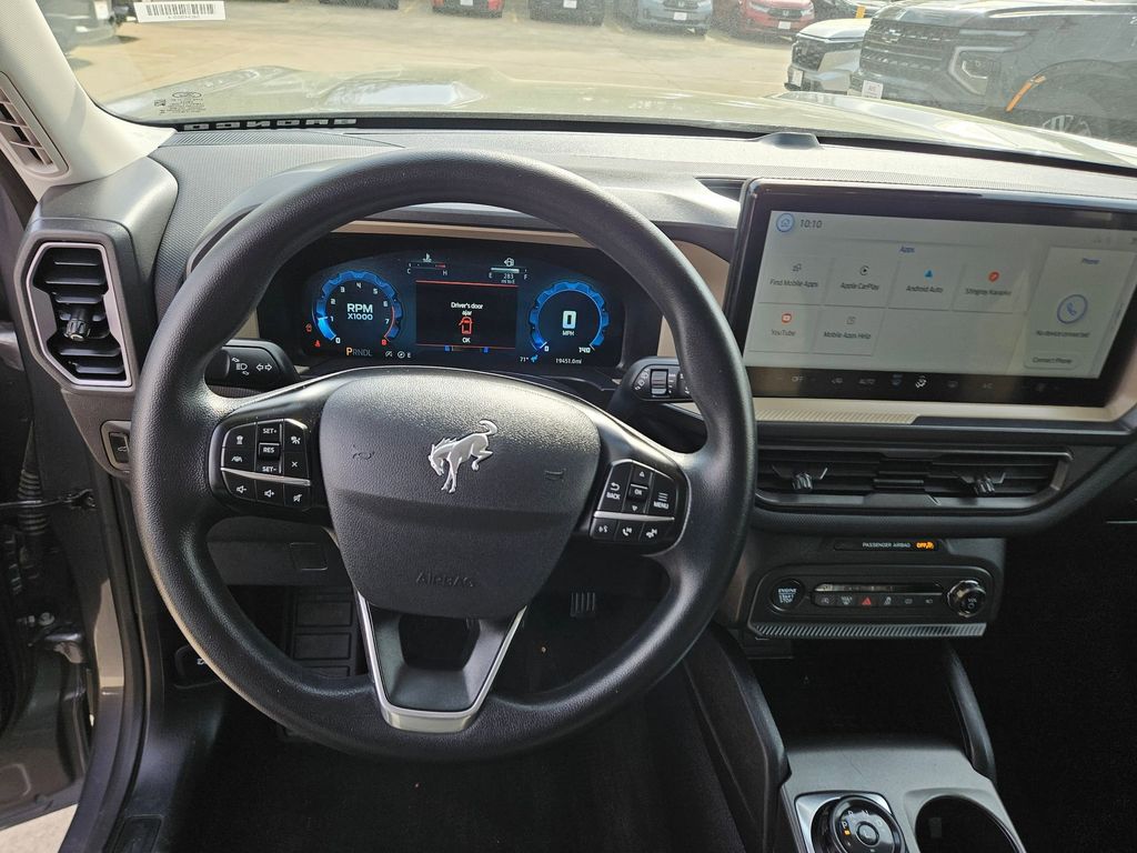 Thumbnail: 2025 Ford Bronco Sport - 17