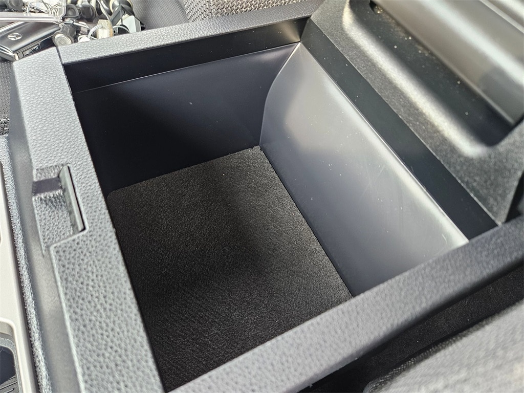 Thumbnail: 2025 Toyota 4Runner - 27