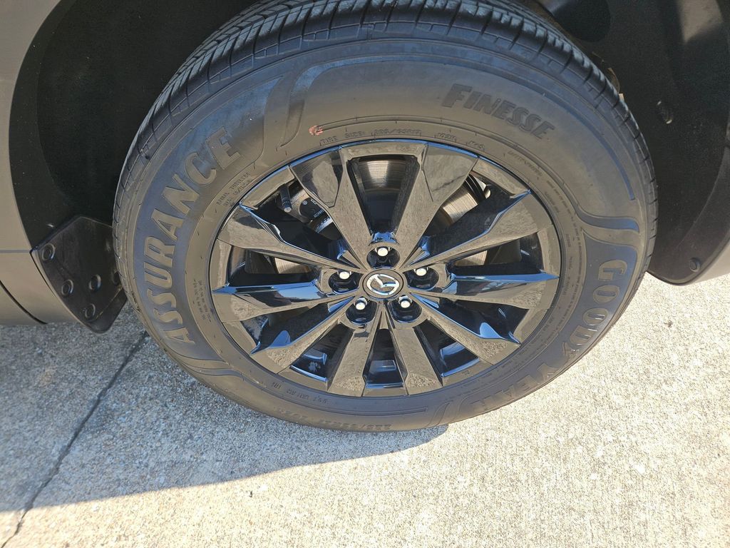 Thumbnail: 2025 Mazda CX-50 - 28