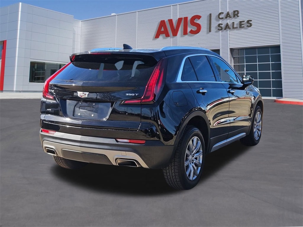 Thumbnail: 2023 Cadillac XT4 - 6