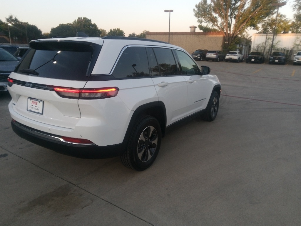 Thumbnail: 2024 Jeep Grand Cherokee - 5